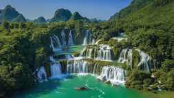 5.7. Writing - Unit 5. Wonders of Việt Nam - SBT Tiếng Anh 9 English Discovery 0 1