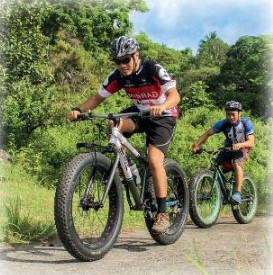 Language focus: Present continuous (questions), Present continuous and present simple - Unit 4. Learning world - Tiếng Anh 6 - Friends plus 5 4