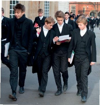 Reading: School project - Unit 4. Learning world - Tiếng Anh 6 - Friends plus 1 2