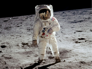 Image Example for astronaut