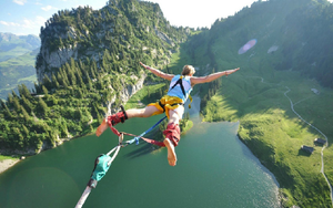 Image Example for bungee jumping