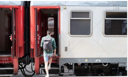 Trắc nghiệm Từ vựng Phương tiện giao thông Tiếng Anh 6 English Discovery 0 22