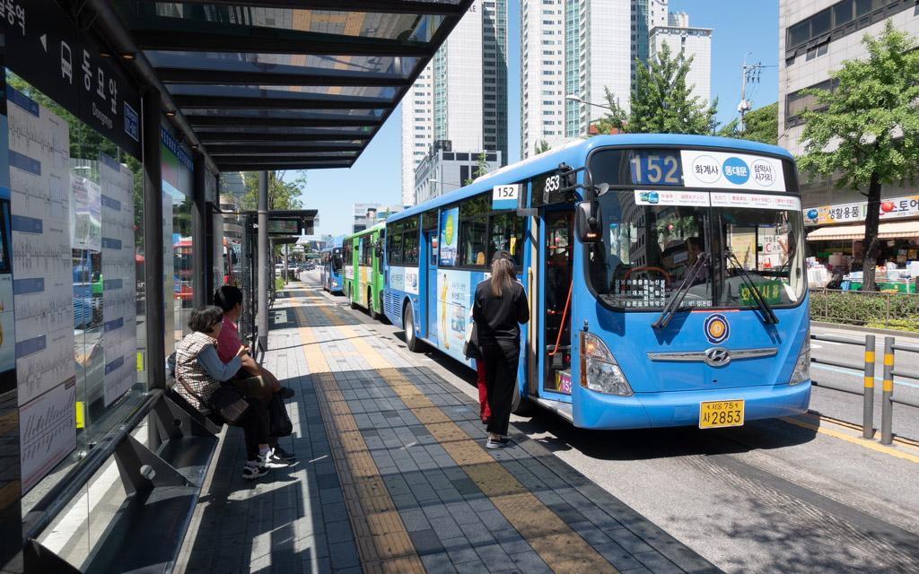 Trắc nghiệm Từ vựng Unit 6 (phần 1) Tiếng Anh 6 iLearm Smart World 0 11