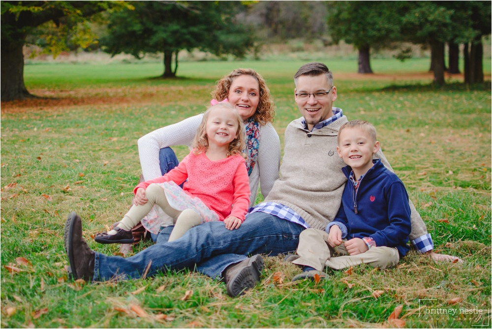 Unit 12. What does your father do? trang 48 Sách bài tập (SBT) Tiếng Anh 4 mới 10 2